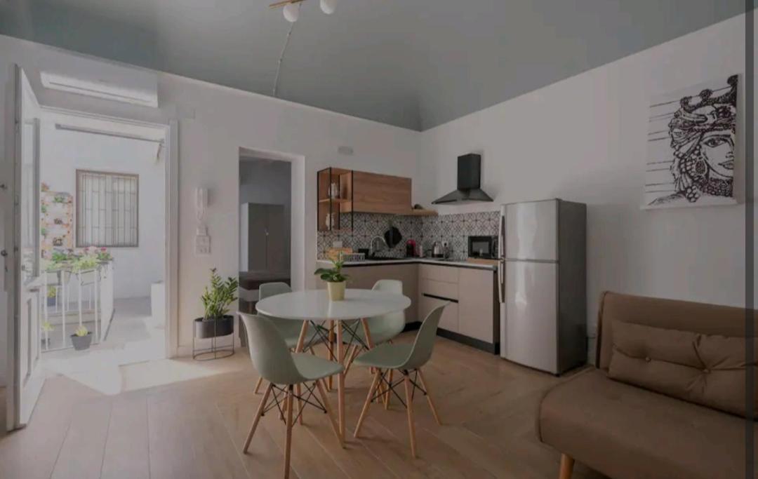 Dimora Isonzo Apartment Syracuse Bagian luar foto